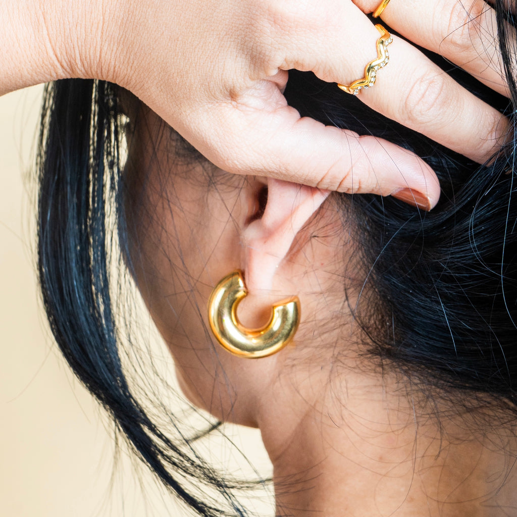Waterproof tube hoop earring 18k gold plated stainless steel hypoallergenic