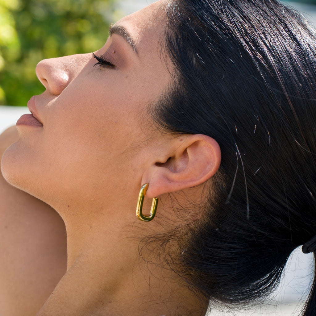 Trendy geometrical oval hoop earrings 18K gold plated hypoallergenic  and water resistant